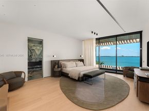 1413 N Venetian Way, Miami FL 33139