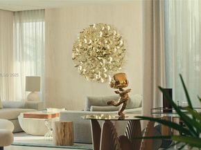 1413 N Venetian Way, Miami FL 33139