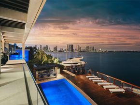 1413 N Venetian Way, Miami FL 33139