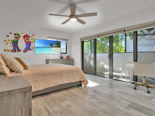 1501 Algardi Ave, Coral Gables FL 33146