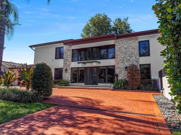 1501 Algardi Ave, Coral Gables FL 33146