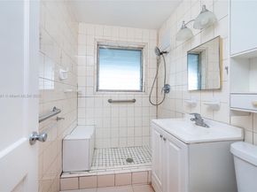 6595 SW 31st St, Miami FL 33155