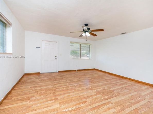 6595 SW 31st St, Miami FL 33155