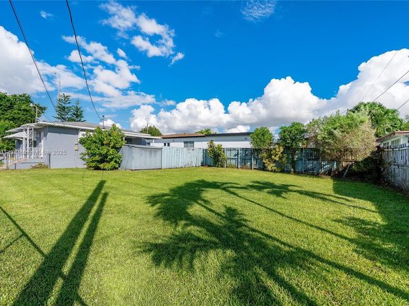 6595 SW 31st St, Miami FL 33155