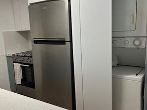 50 Menores Ave 408, Coral Gables FL 33134