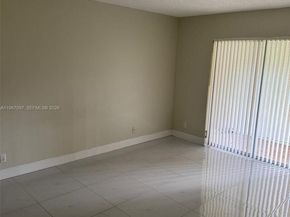 9863 Three Lakes Cir, Boca Raton FL 33428