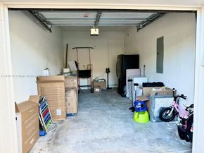 706 NE 191st Ter, Miami FL 33179