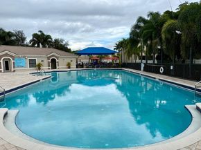 706 NE 191st Ter, Miami FL 33179