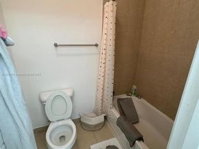 706 NE 191st Ter, Miami FL 33179