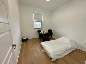 706 NE 191st Ter, Miami FL 33179