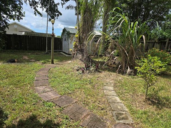 1510 NW 17th St, Homestead FL 33030