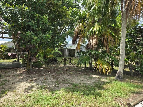 1510 NW 17th St, Homestead FL 33030