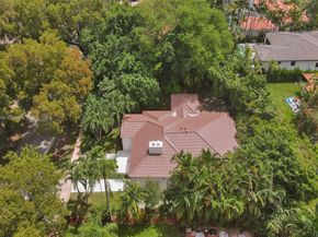 528 Sevilla Ave, Coral Gables FL 33134