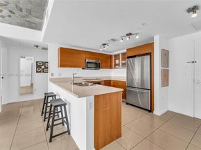 3250 NE 1st Ave 1120, Miami FL 33137