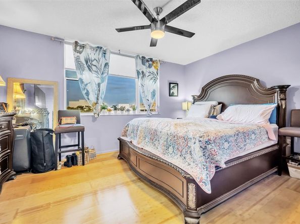 3850 Washington St 409, Hollywood FL 33021