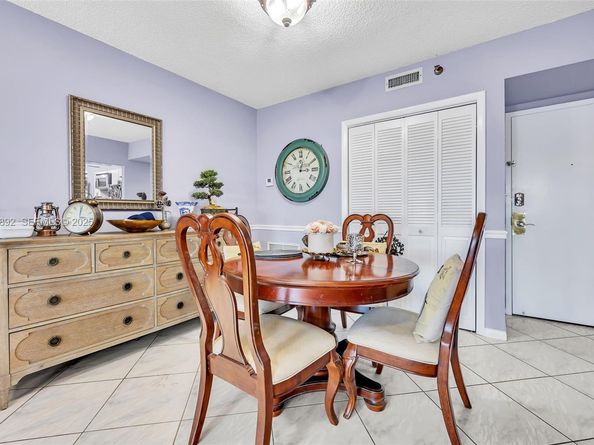 3850 Washington St 409, Hollywood FL 33021