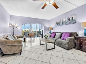 3850 Washington St 409, Hollywood FL 33021