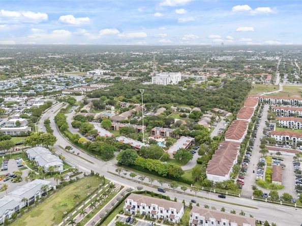 20801 San Simeon Way 105, Miami FL 33179