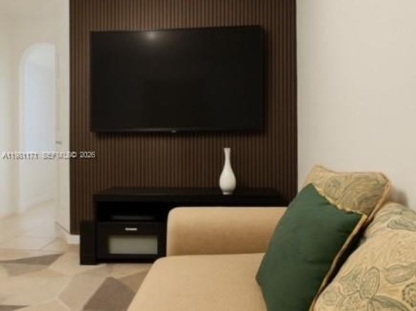 380 NE 37th Ter, Homestead FL 33033