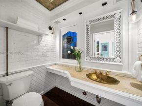 3500 Flamingo Dr, Miami Beach FL 33140