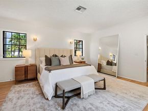 3500 Flamingo Dr, Miami Beach FL 33140