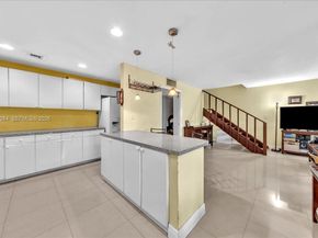 5287 NW 193rd Ln, Miami Gardens FL 33055