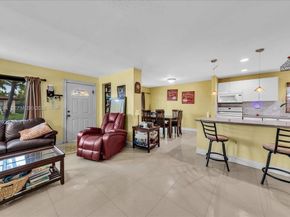 5287 NW 193rd Ln, Miami Gardens FL 33055