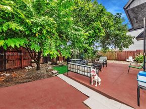 5287 NW 193rd Ln, Miami Gardens FL 33055