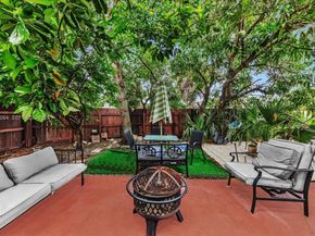 5287 NW 193rd Ln, Miami Gardens FL 33055