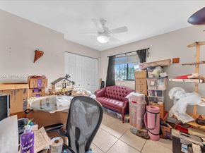 5287 NW 193rd Ln, Miami Gardens FL 33055