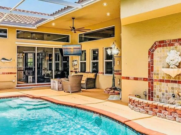 1775 W Eagle Trace Blvd W, Coral Springs FL 33071