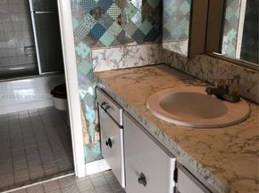 Undisclosed Address #A11939111, Aventura FL 33160