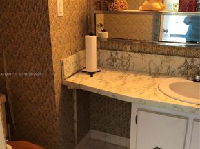 Undisclosed Address #A11939111, Aventura FL 33160