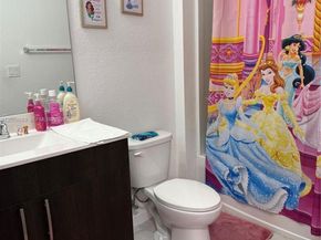 Undisclosed Address #A12008063, Lauderhill FL 33313