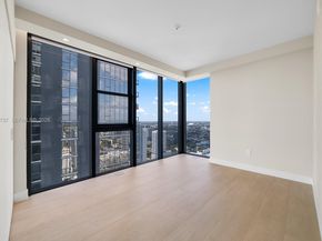 700 NE 24th St 5207, Miami FL 33137