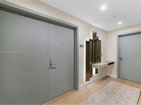 700 NE 24th St 5207, Miami FL 33137