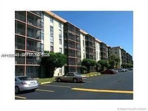 16950 W Dixie Hwy A128 Hwy A128, North Miami Beach FL 33160
