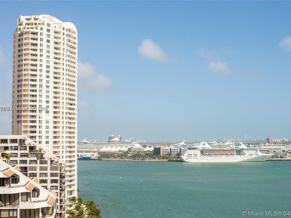 770 Claughton Island Dr PH29, Miami FL 33131