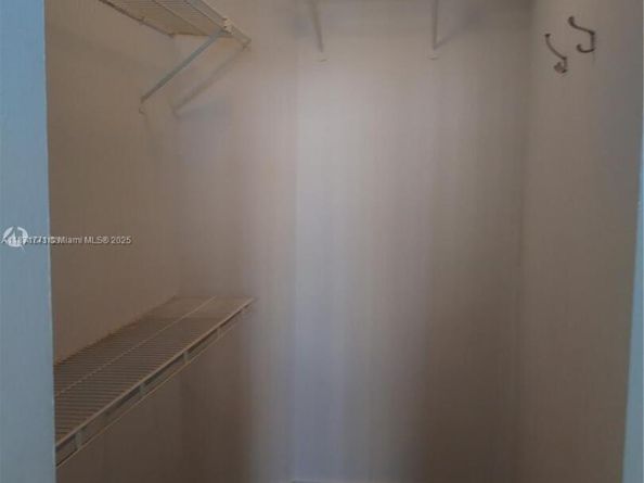 770 Claughton Island Dr PH29, Miami FL 33131