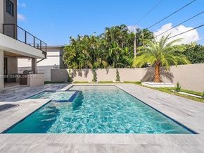 3225 Canal Dr, Pompano Beach FL 33062