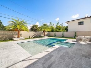 3225 Canal Dr, Pompano Beach FL 33062