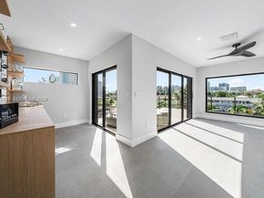 3225 Canal Dr, Pompano Beach FL 33062