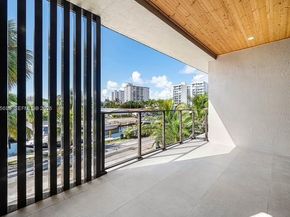 3225 Canal Dr, Pompano Beach FL 33062