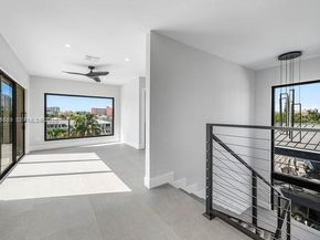 3225 Canal Dr, Pompano Beach FL 33062