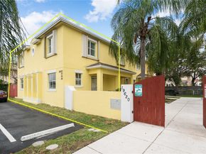 19620 SW 103rd Ct 11, Cutler Bay FL 33157