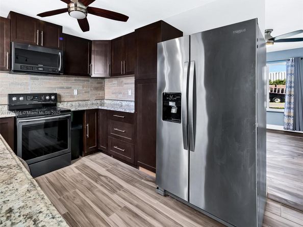 1520 NE 14th Ter, Fort Lauderdale FL 33304