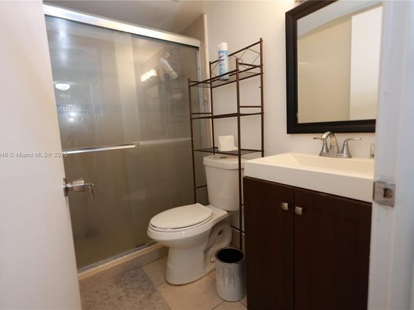 269 NW 7th St 117, Miami FL 33136