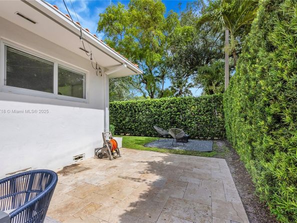 840 Algeria Ave, Coral Gables FL 33134