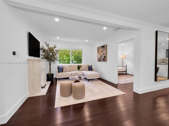 840 Algeria Ave, Coral Gables FL 33134