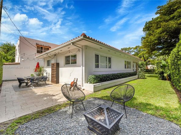 840 Algeria Ave, Coral Gables FL 33134